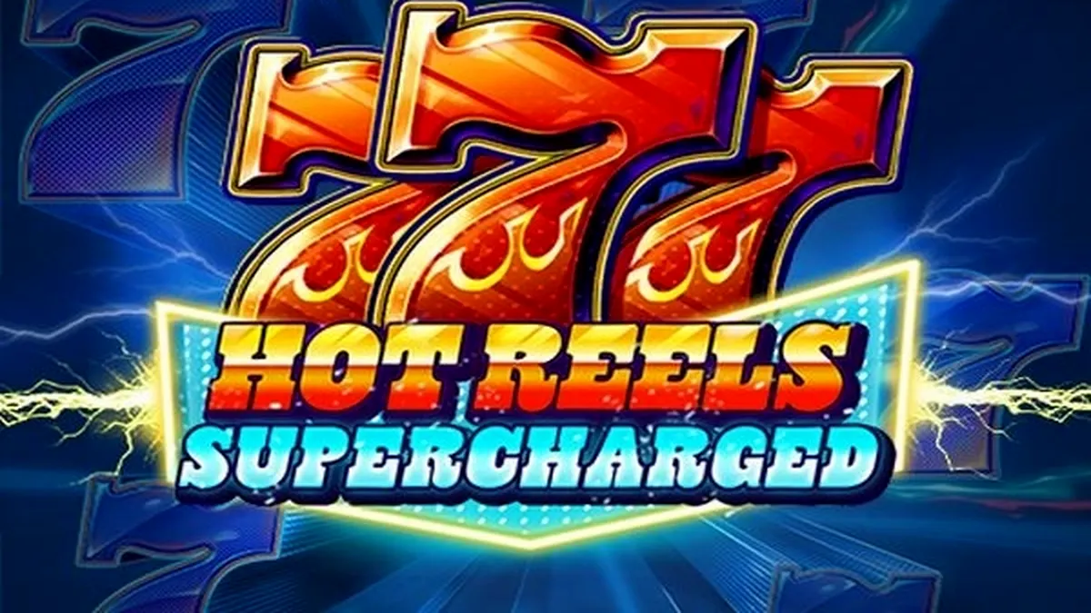 Tela de jogo do slot 777 Hot Reels Supercharged em um dispositivo móvel, mostrando símbolos clássicos e chamas.